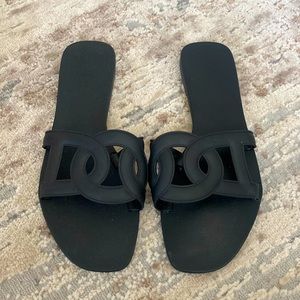 Black shein sandals, brand new/never worn! Rubber material, great for the beach!